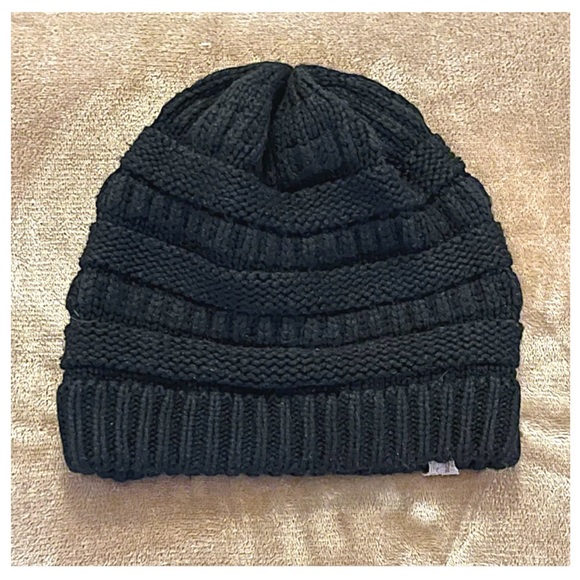 C.C CLASSIC CABLE KNIT BEANIE Women’s Warm Black Chunky Stretch Skully OSFM! - Picture 4 of 9